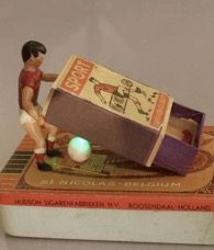 Soccerplayer lifting Matchbox
